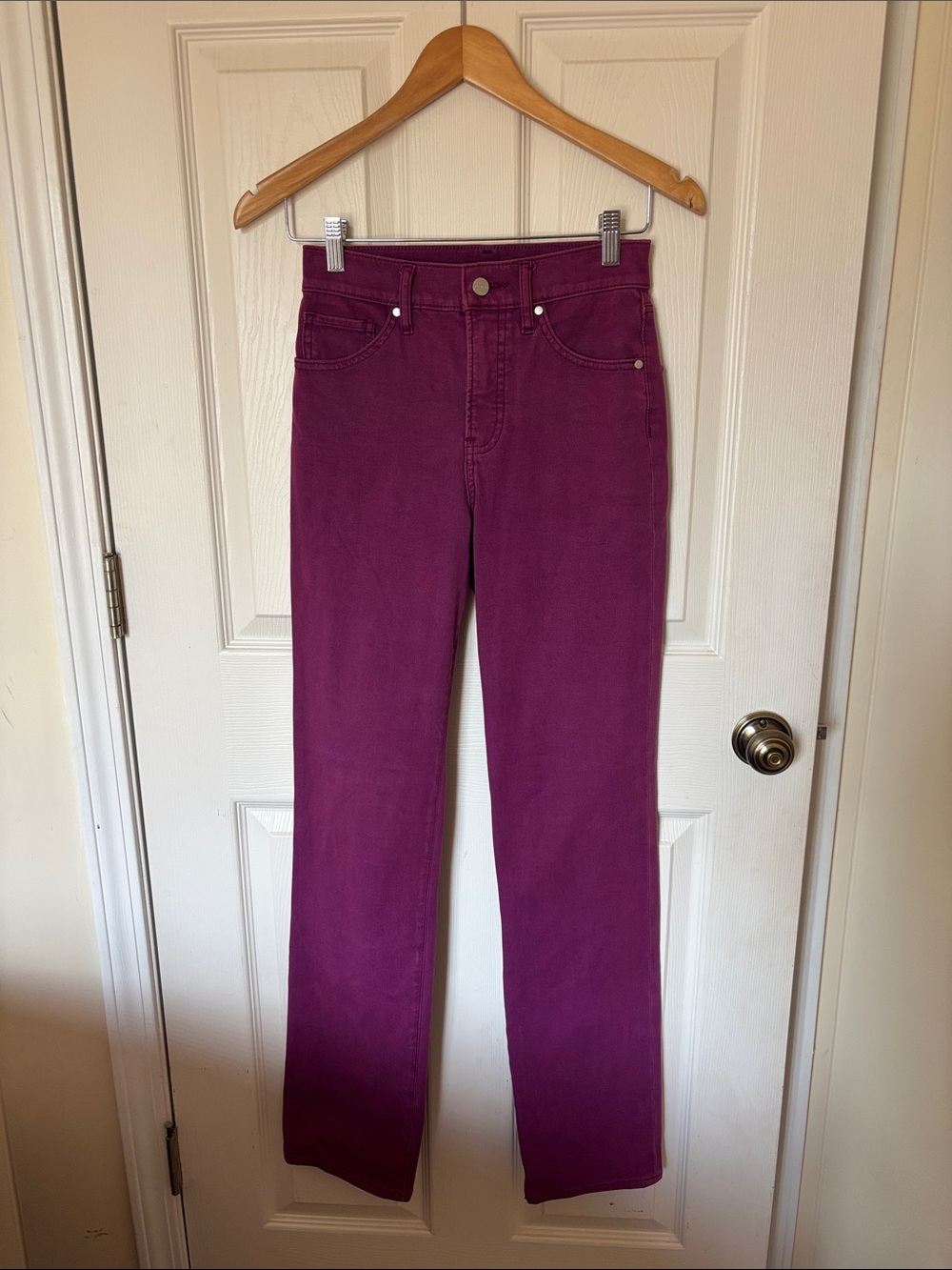 Express Straight-Leg Jeans in Berry Plum